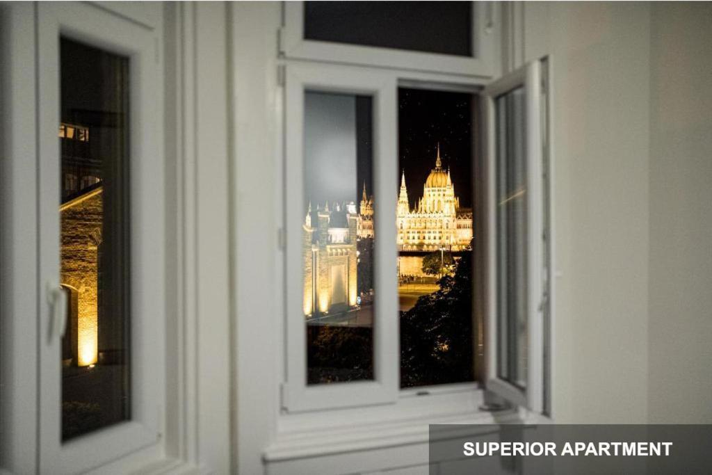 BpR Agathé Elegant Suite with Parliament View Budapest Exterior foto